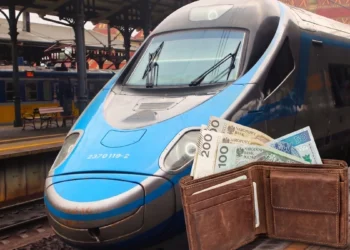 Czesi odjeżdżają, PKP Intercity zaciera ręce? Aż sprawdziłem, co z cenami biletów