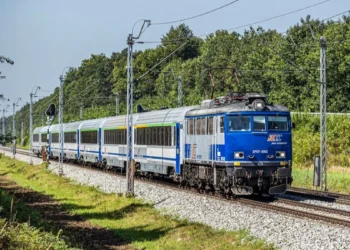 PKP spowalnia pociągi. Aż 680 wagonów pojedzie wolniej, powód mamy pod nogami