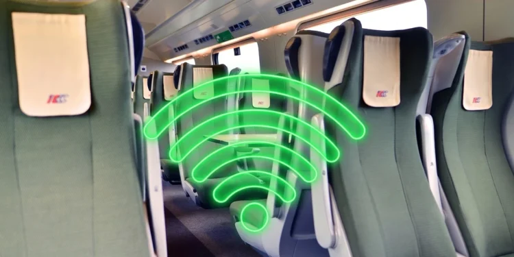 Koniec nerwów w pociągach. PKP Intercity testuje internet, który nie znika