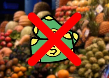 Żegnają gotówkę. Władze mówią o wygodzie, obywatele o chaosie