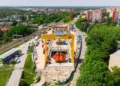 Gigantyczne balony z wodą zawisły nad Łodzią. Kluczowe dla nowego tunelu