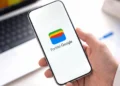 Google goni mObywatela. Ale to nie cyfrowe dokumenty przyciągną Polaków