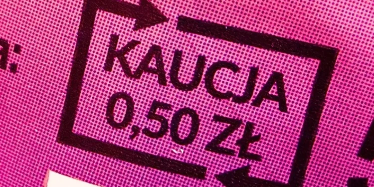 Zwrócił 30 tys. butelek, których nikt nie widział na oczy. Przekręt roku na kaucji