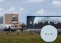 64-metrowa rakieta Artemis III zaczyna się składać. NASA wchodzi w kluczowy etap