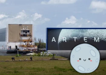 64-metrowa rakieta Artemis III zaczyna się składać. NASA wchodzi w kluczowy etap