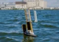 Ten robot spada jak nasiono. Po lądowaniu zamienia się w żaglówkę