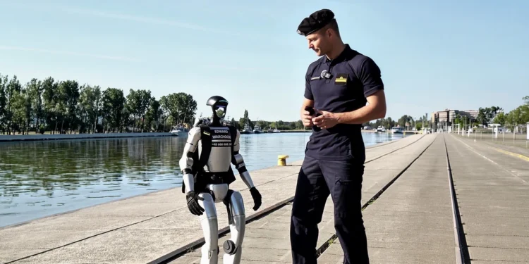 Marynarka RP wpuściła chińskiego robota, teraz usuwa dowody