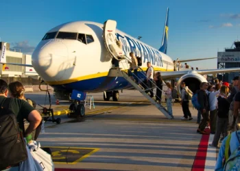 Szykujcie się na droższe wakacje. Ryanair nie ma dobrych wieści dla pasażerów