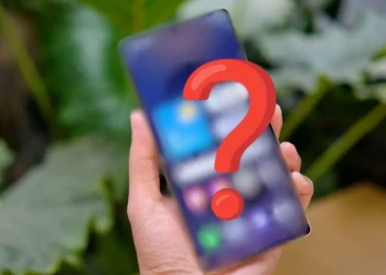 Genialny ekran Samsunga dostaną kolejne telefony. Powinny mieć go wszystkie