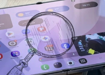 Galaxy Z Fold8 kontra czas. Czy po tygodniach używania pojawiła się bruzda?