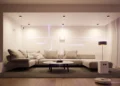 Smart home bezpieczny od A do Z: jak zabezpieczyć dom pełen IoT, zanim ktoś przejmie twoje gniazdko?
