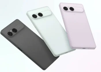 Sony robi telefony po swojemu. Nowa Xperia ma kompaktowy ekran, grube ramki i zaporową cenę