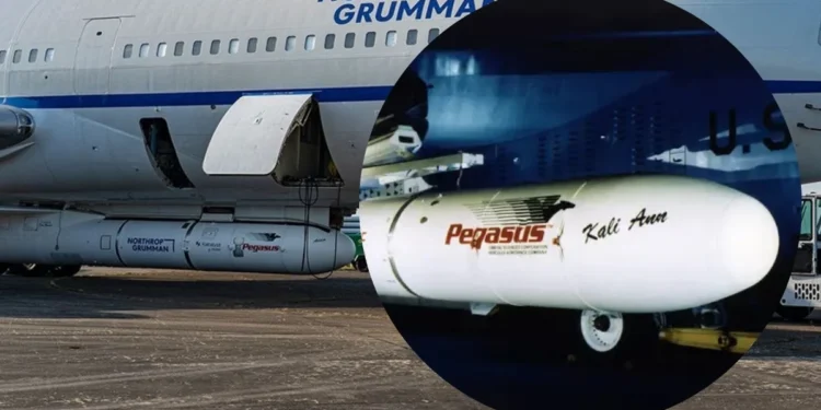 Rakieta Pegasus poleciała ostatni raz. Ratuje teleskop NASA
