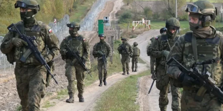 Przeciwnik nawet nie wie, że jest namierzany. Polska stawia „niewidzialne” radary na granicy