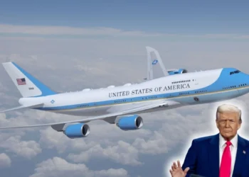 Napisali, czego brakuje w Air Force One. Agenci przyszli do domów reporterów