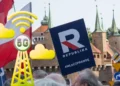 Telewizja Republika z własną siecią komórkową. Zaraz, co?