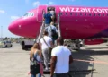 Wizz Air kończy z trybem samolotowym. Tanie linie odpalają internet od Muska