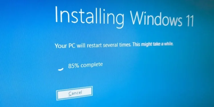 Windows 11 sam ci się zaktualizuje. Nie masz nic do gadania