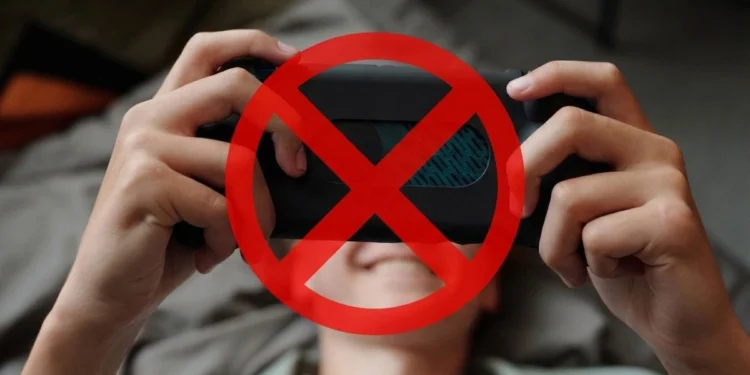 Zakaz telefonów w szkołach. Wszyscy są za. I wszyscy się mylą